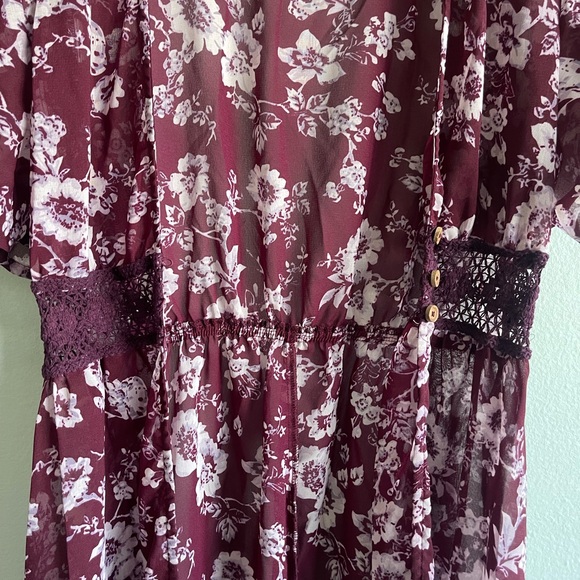 Dizzire Sheer Floral Kimono Cover-up in size Small - Picture 5 of 5